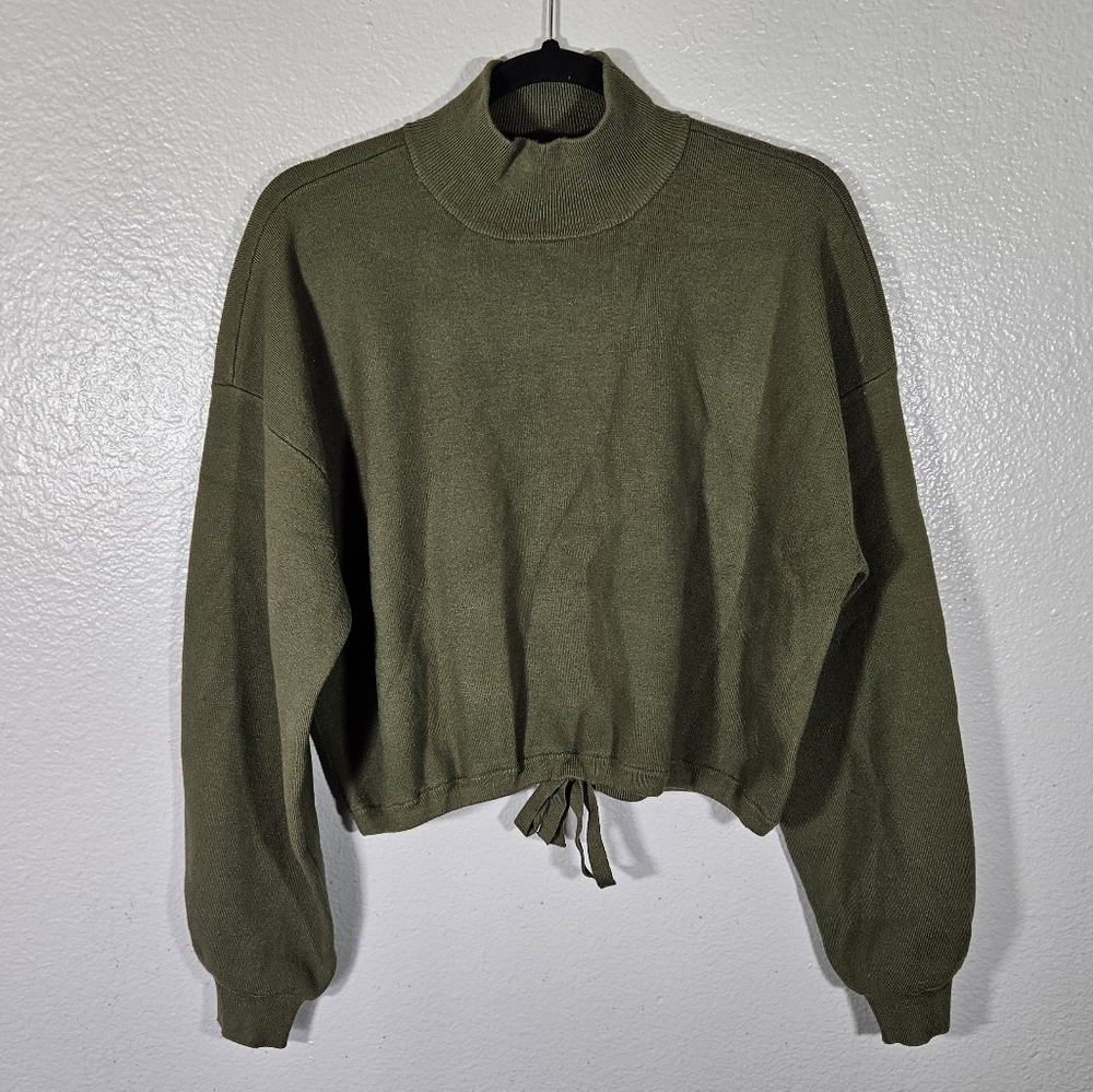 Sofia Richie x Bar III Cropped Mockneck Sweatshirt Size M